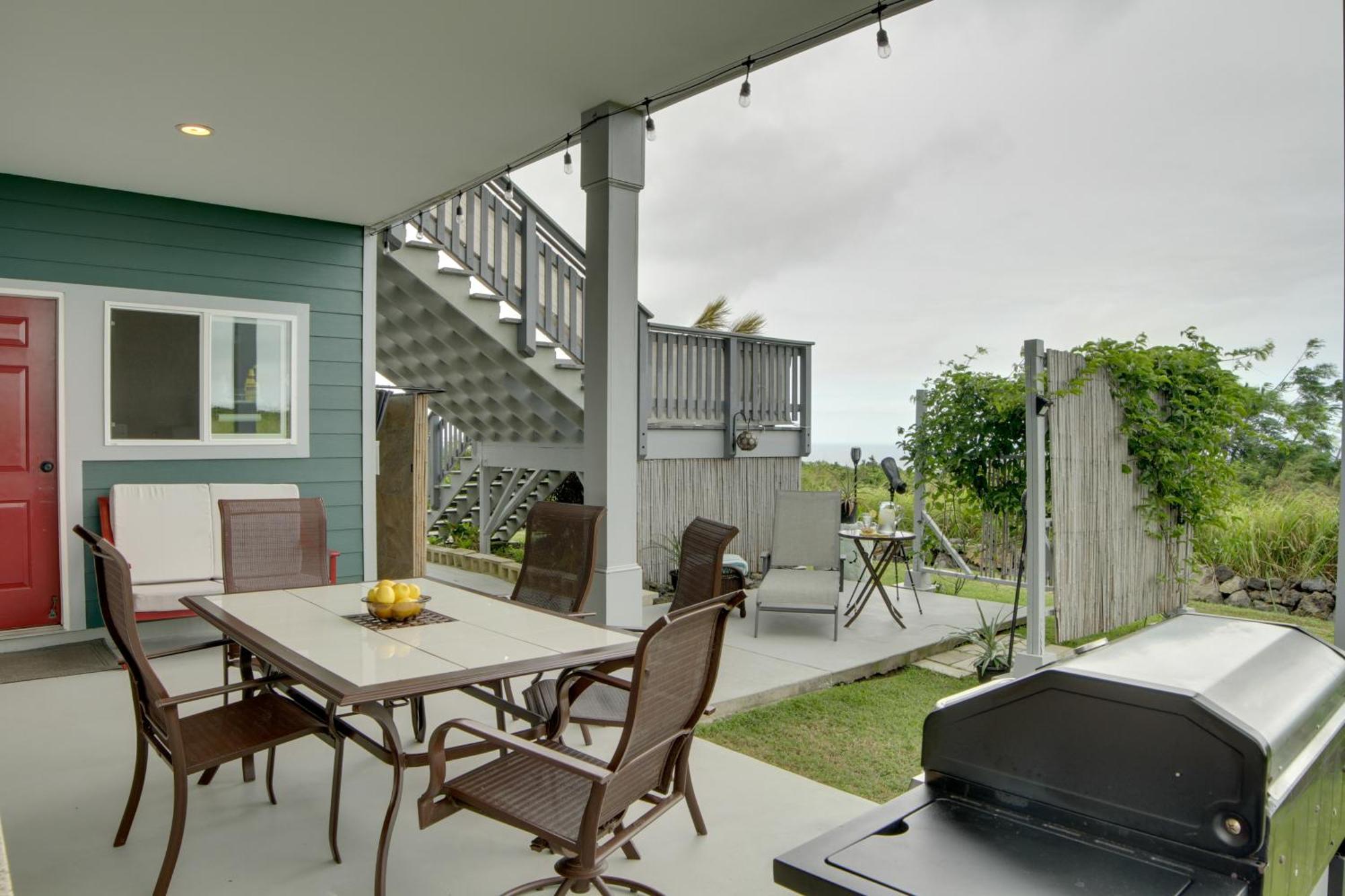 The Aloha Green House Retreat With Ocean Views! Naalehu Extérieur photo