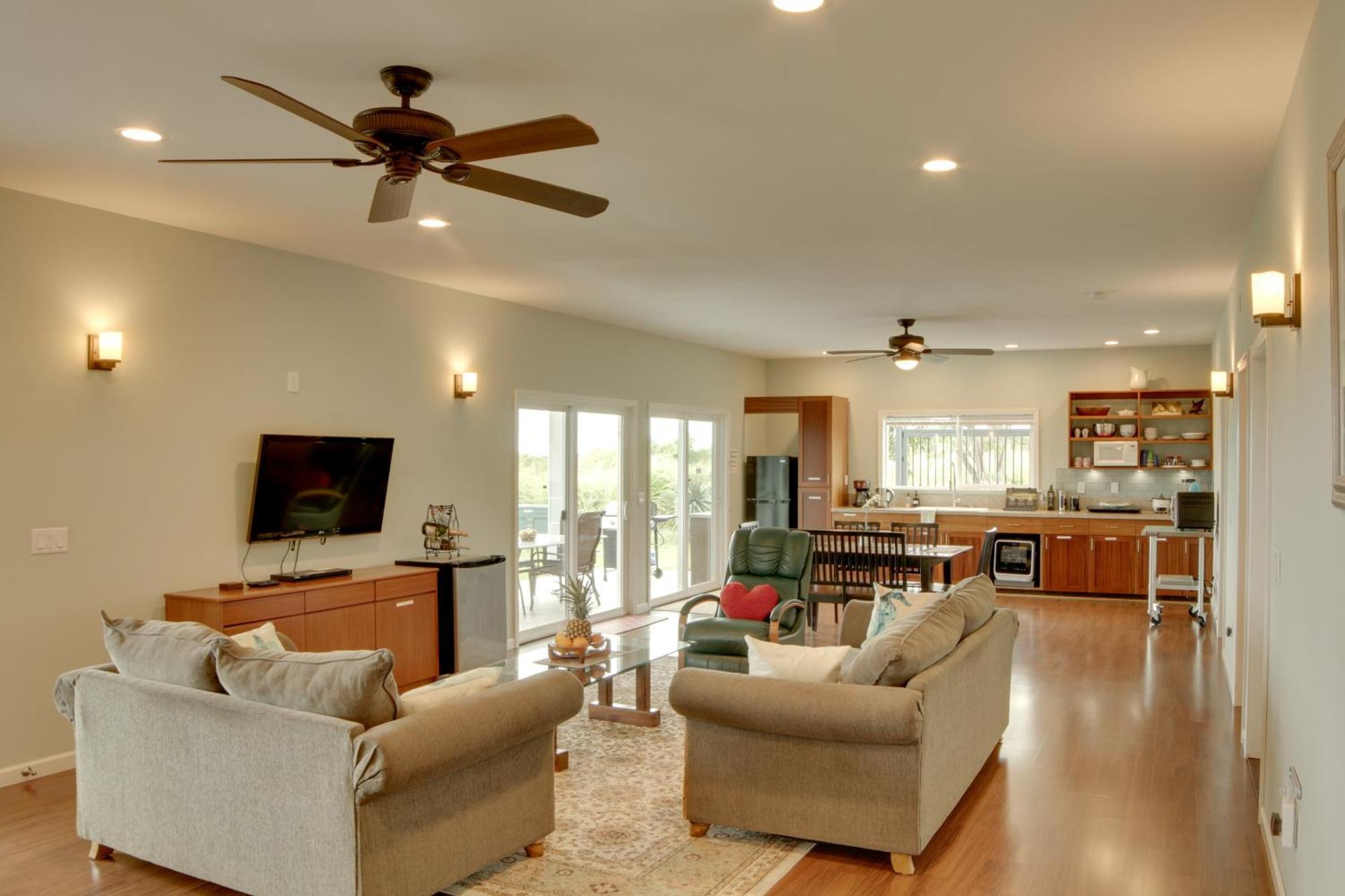 The Aloha Green House Retreat With Ocean Views! Naalehu Extérieur photo